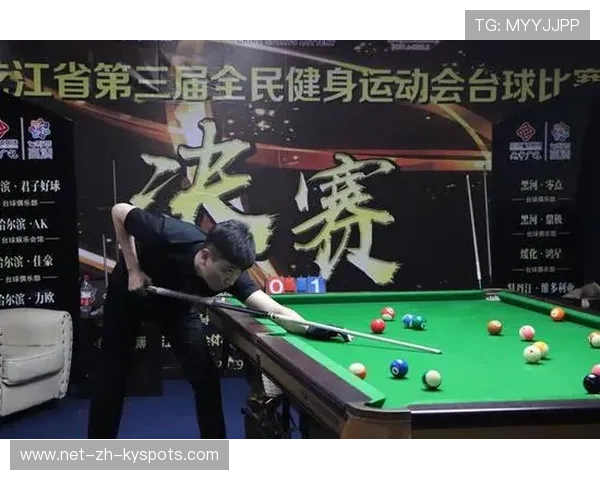 “台球赛事:天府校区体育馆见证完美击球与完美策略”